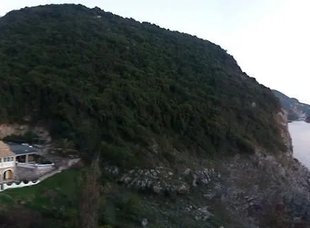 Valley Complex